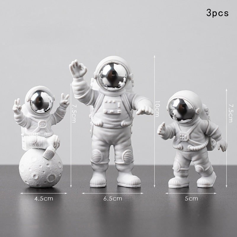 3Pc Astronaut Decor Action Figures and Moon Home Decor Resin Astronaut Statue Room Office Desktop Decoration Presents Boy Gift - homemotto
