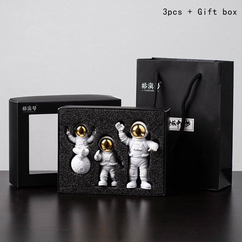 3Pc Astronaut Decor Action Figures and Moon Home Decor Resin Astronaut Statue Room Office Desktop Decoration Presents Boy Gift - homemotto