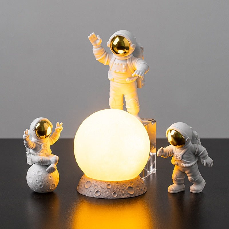 3Pc Astronaut Decor Action Figures and Moon Home Decor Resin Astronaut Statue Room Office Desktop Decoration Presents Boy Gift - homemotto