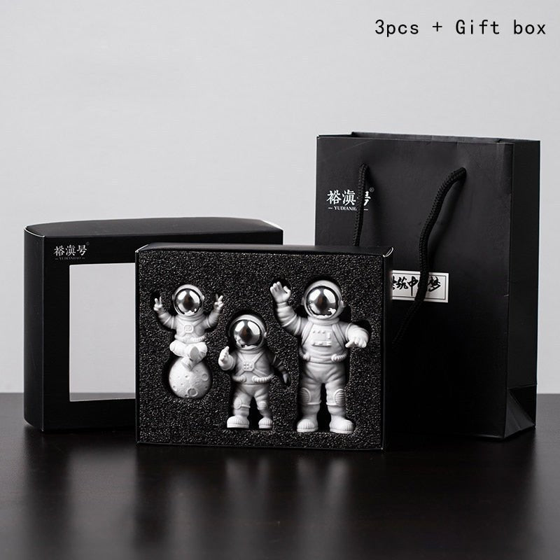 3Pc Astronaut Decor Action Figures and Moon Home Decor Resin Astronaut Statue Room Office Desktop Decoration Presents Boy Gift - homemotto